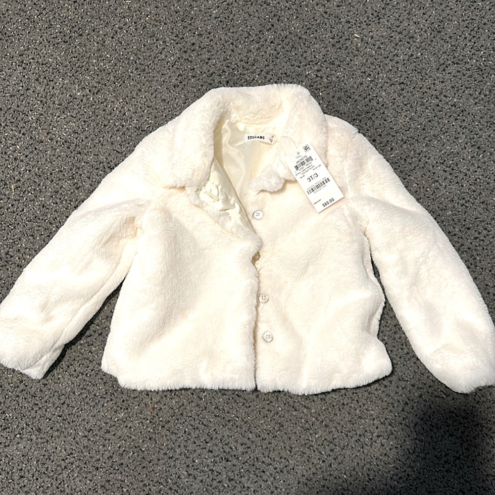 NWT TODDLER GIRL FAUX FUR COAT SIZE 3t